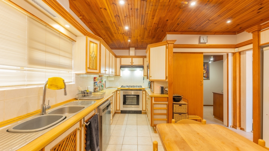 5 Bedroom Property for Sale in Bredasdorp Western Cape